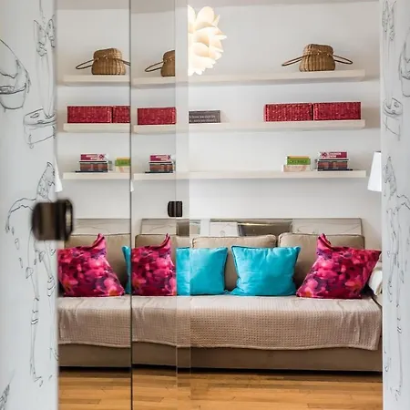 Apartamento No Coracao Do Chiado, Rua Garrett Lisbon